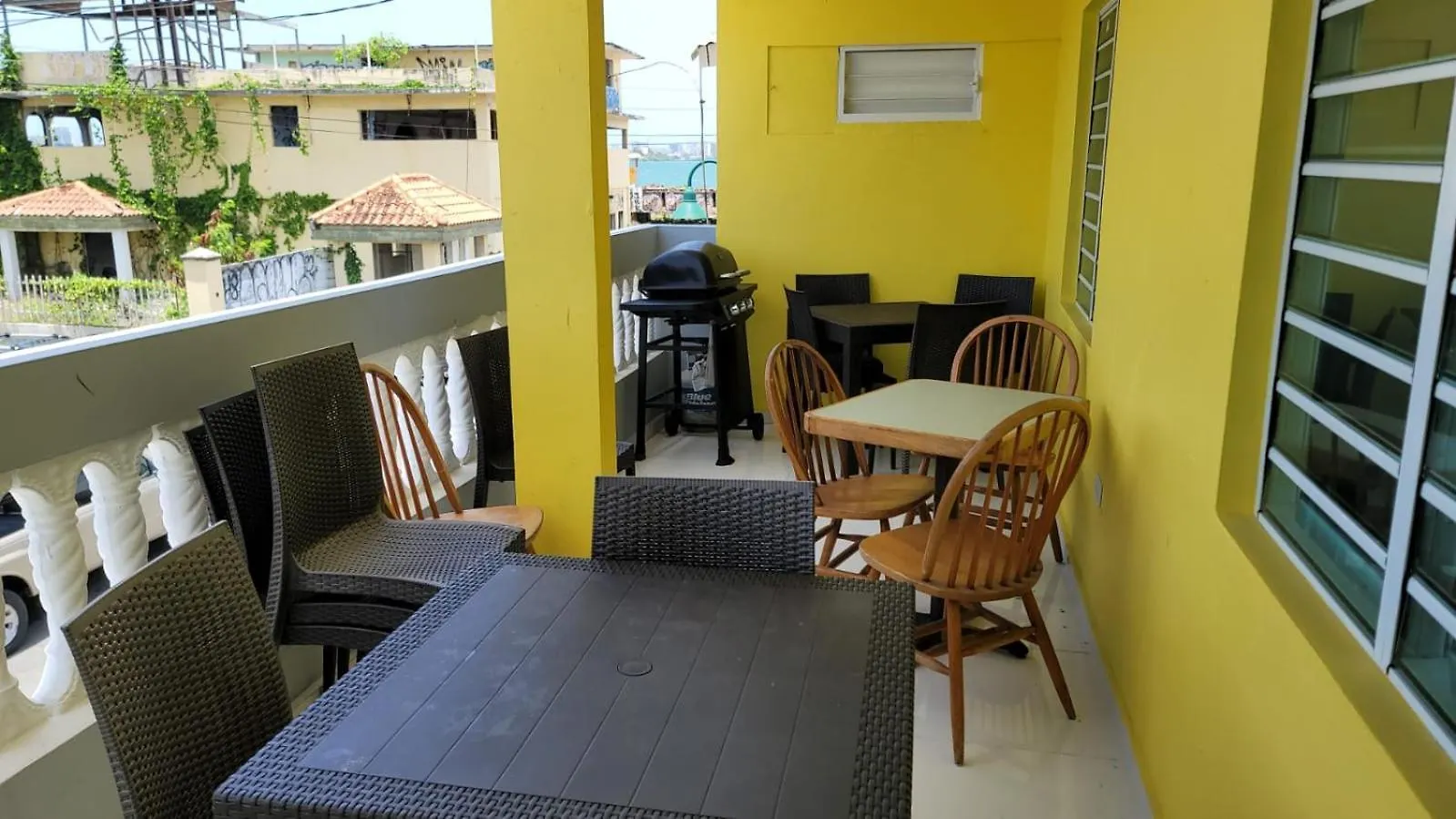 Apartamento Chic 3 Bedroom Unit, Few Steps To The Ocean, Barbosa Unit 4 Catano
