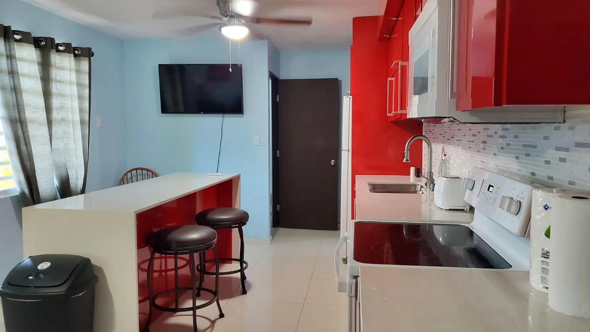 Apartamento Chic 3 Bedroom Unit, Few Steps To The Ocean, Barbosa Unit 4 Catano Porto Rico