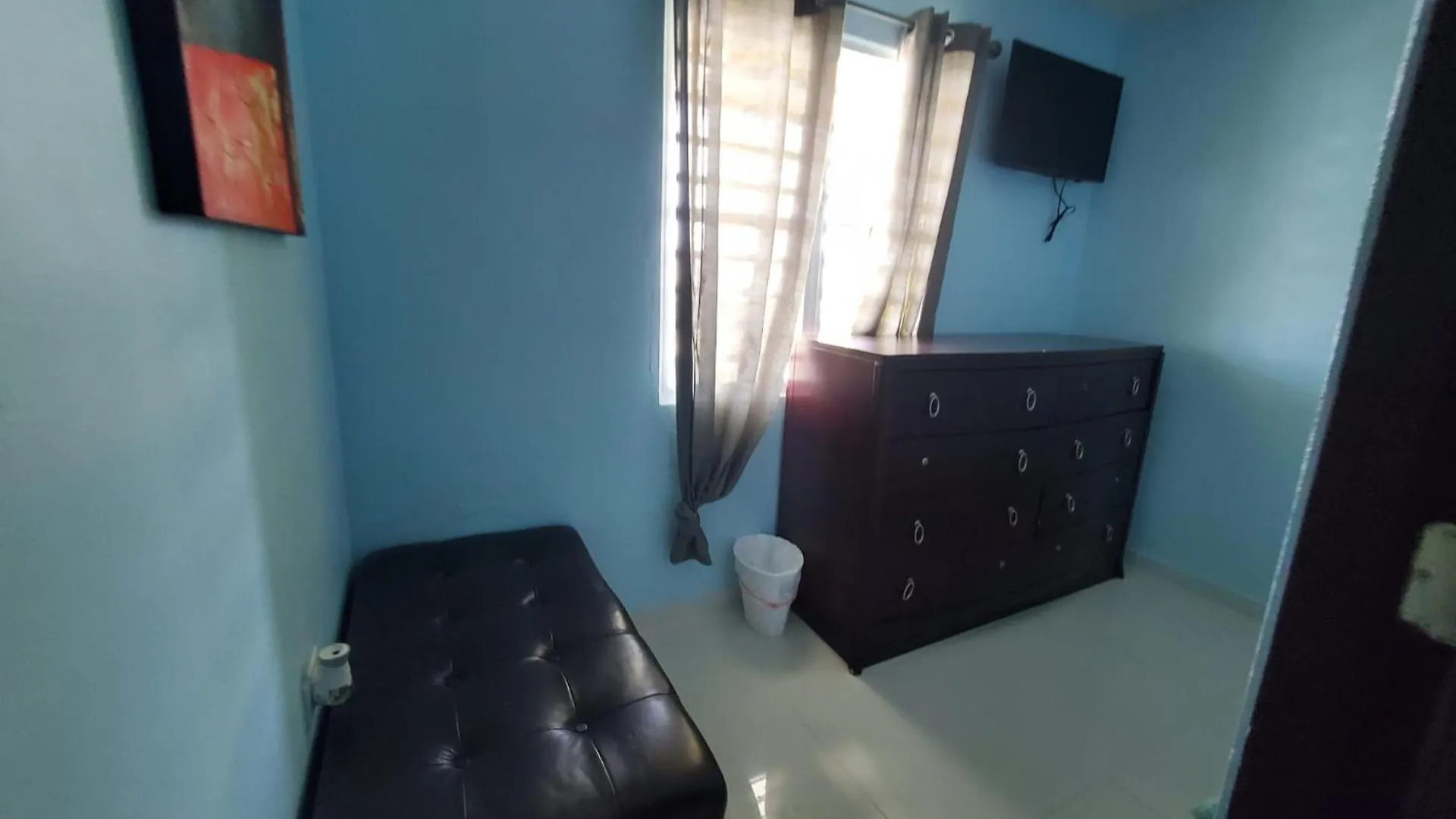 Chic 3 Bedroom Unit, Few Steps To The Ocean, Barbosa Unit 4 Catano 0*,